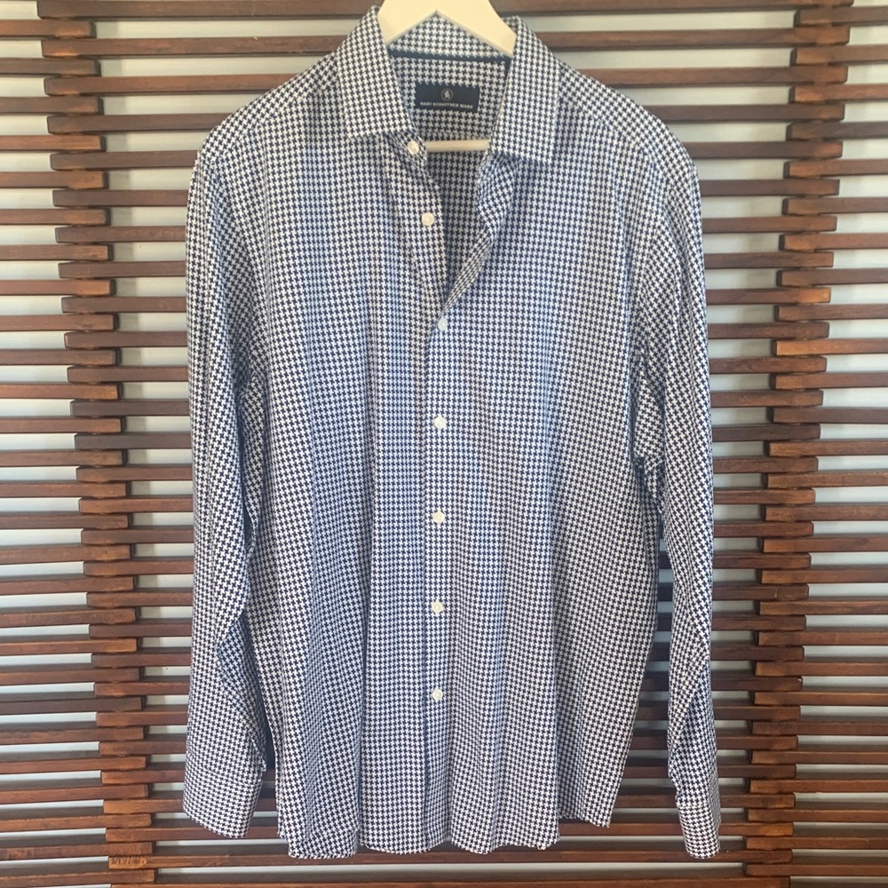 Hart Schaffner Marx Men's Classic Houndstooth Button-Down Shirt
